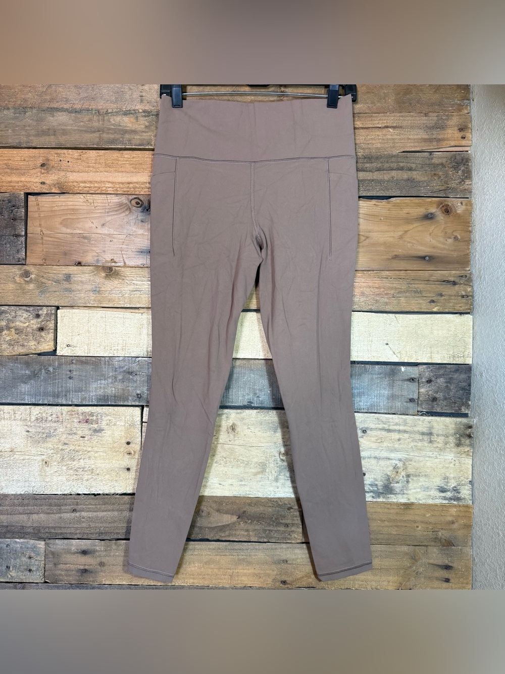 ATHLETA Salutation Stash High Rise Legging Light Brown‎ size Medium